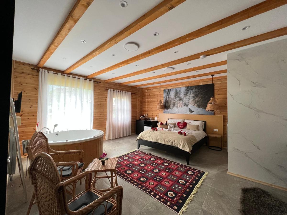 Guesthouse Villa Gurra Тет Екстериор снимка