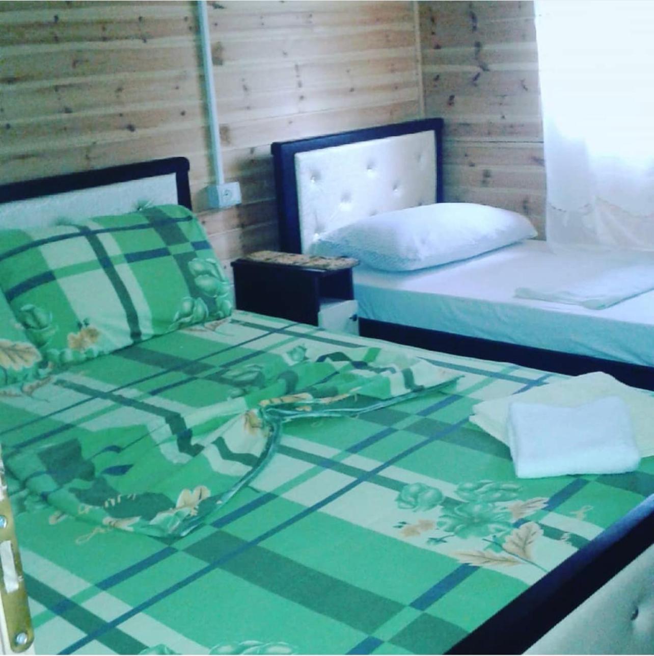 Guesthouse Villa Gurra Тет Екстериор снимка